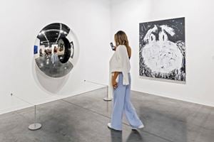Anish Kapoor and Joyce Pensato, <a href='/art-galleries/lisson-gallery/' target='_blank'>Lisson Gallery</a>, Art Basel Miami Beach (5–8 December 2019). Courtesy Ocula. Photo: Charles Roussel.